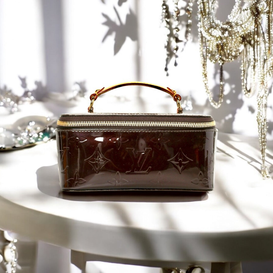 LOUIS VUITTON Amaranth Vernis Small 45 Jewelry Case