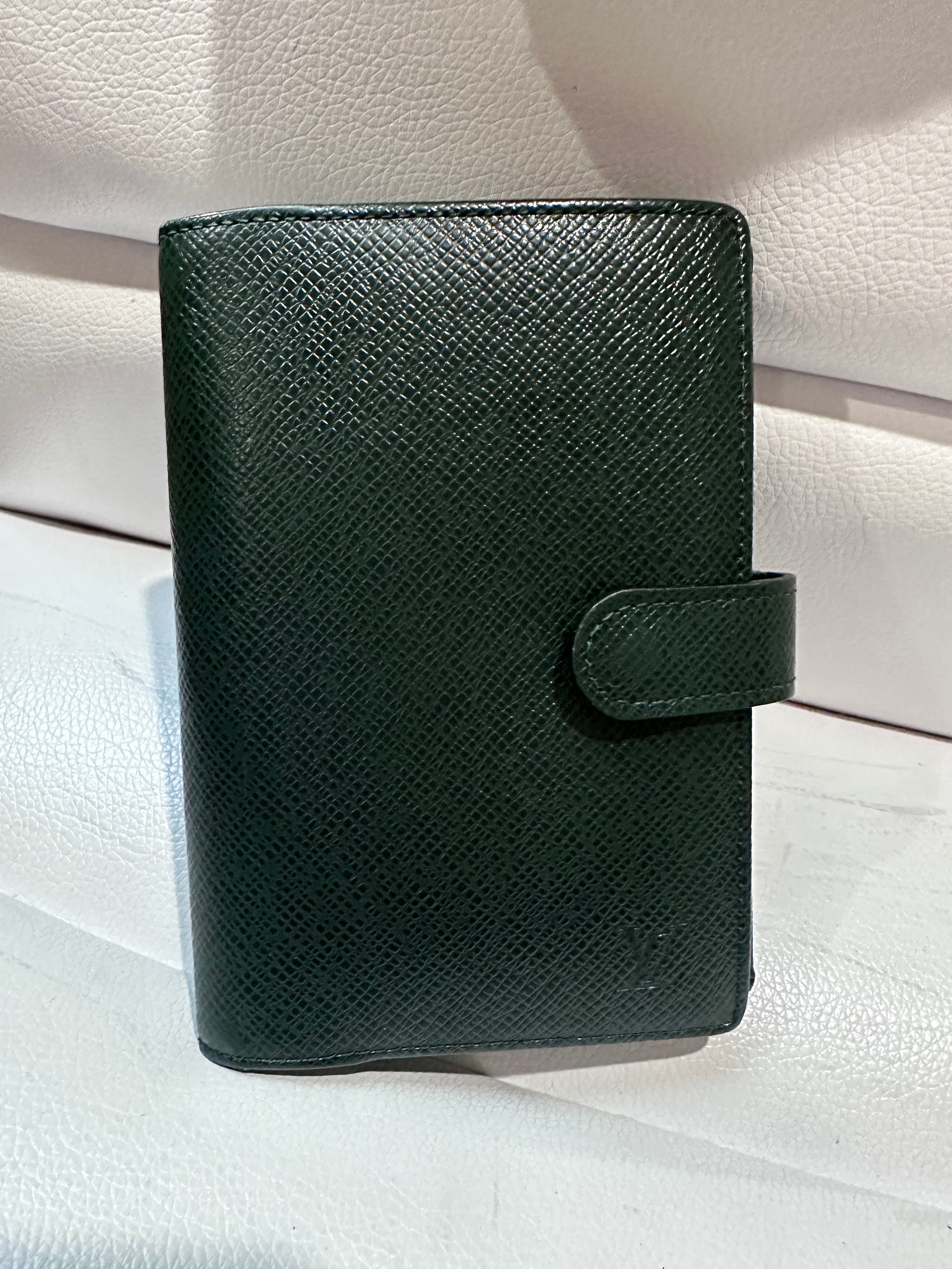 LOUIS VUITTON Green Taiga Agenda Cover PM