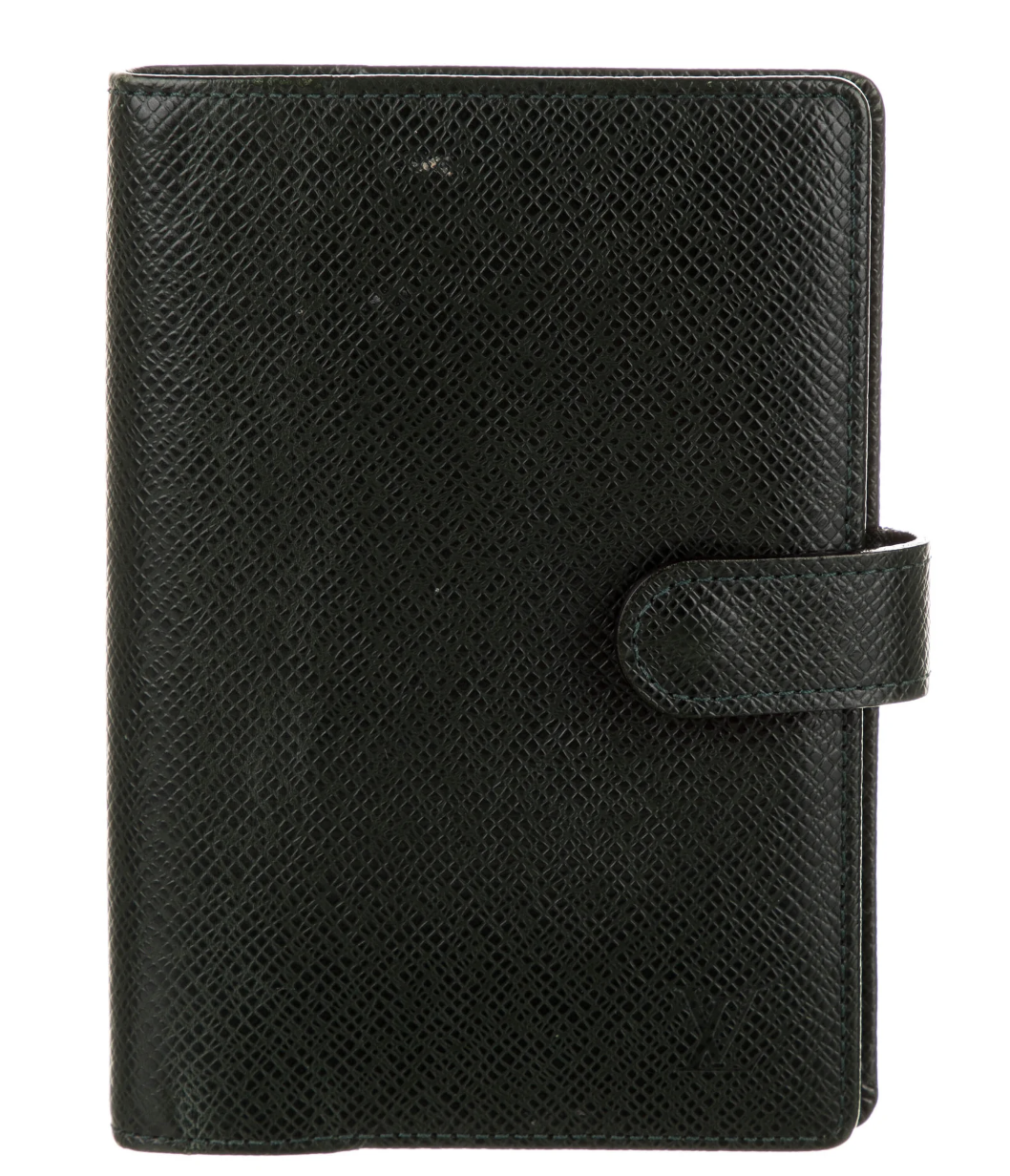 LOUIS VUITTON Black Taiga Agenda Cover PM